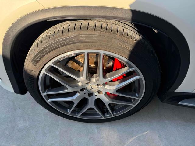 ＧＬＥ ＧＬＥ６３　Ｓ　４マチック　クーペ　４ＷＤ　左ハンドル　クリアランスソナー　レーンアシスト　オートクルーズコントロール　衝突被害軽減システム　全周囲カメラ　ナビ　ＴＶ　アルミホイール　ＬＥＤヘッドランプ　サンルーフ　ＡＴ　シートヒーター（29枚目）