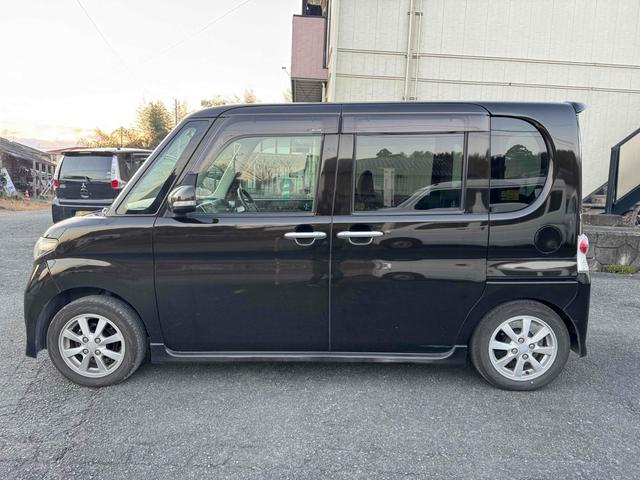 タント カスタムＸリミテッド　ドライブレコーダー　電動スライドドア　ＨＩＤ　スマートキー　電動格納ミラー　ベンチシート　ＣＶＴ　盗難防止システム　ＡＢＳ　ＣＤ　アルミホイール　衝突安全ボディ　エアコン　パワーステアリング（3枚目）