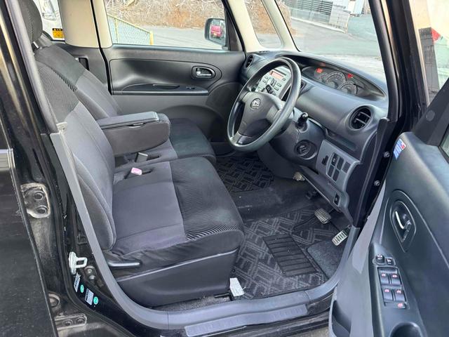 タント カスタムＸリミテッド　ドライブレコーダー　電動スライドドア　ＨＩＤ　スマートキー　電動格納ミラー　ベンチシート　ＣＶＴ　盗難防止システム　ＡＢＳ　ＣＤ　アルミホイール　衝突安全ボディ　エアコン　パワーステアリング（12枚目）