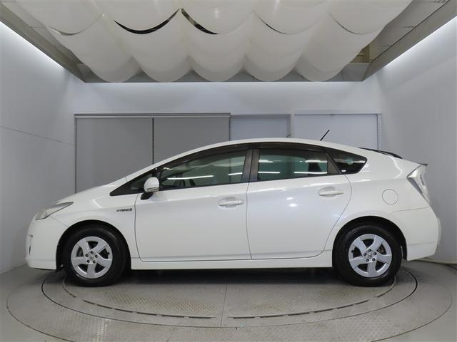 プリウス S アイドリングストップ搭載 Bモニタ- インテリキー デュアルエアバック エアB イモビライザー DVD再生可能 ワンオーナー車 ナビTV AUTOエアコン 横スベリ防止 アルミホイール ETC装備(2枚目)