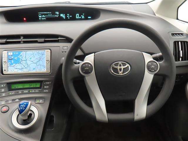 プリウス S アイドリングストップ搭載 Bモニタ- インテリキー デュアルエアバック エアB イモビライザー DVD再生可能 ワンオーナー車 ナビTV AUTOエアコン 横スベリ防止 アルミホイール ETC装備(4枚目)