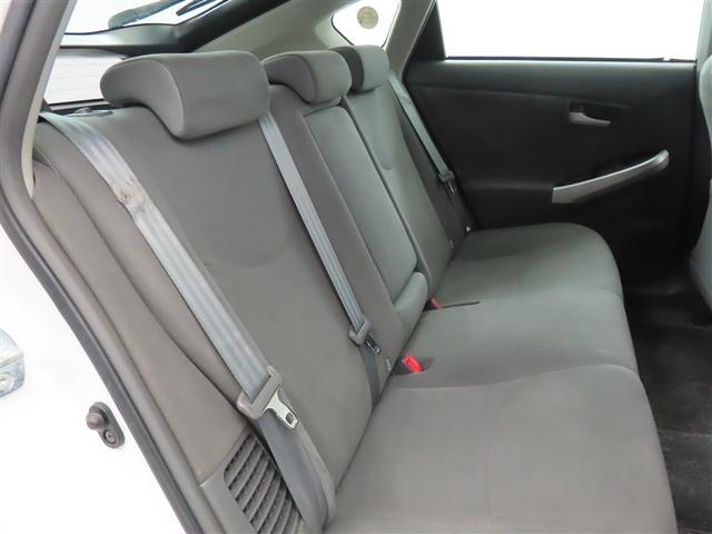 プリウス S アイドリングストップ搭載 Bモニタ- インテリキー デュアルエアバック エアB イモビライザー DVD再生可能 ワンオーナー車 ナビTV AUTOエアコン 横スベリ防止 アルミホイール ETC装備(6枚目)