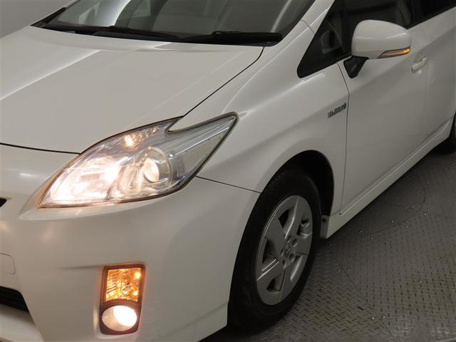 プリウス S アイドリングストップ搭載 Bモニタ- インテリキー デュアルエアバック エアB イモビライザー DVD再生可能 ワンオーナー車 ナビTV AUTOエアコン 横スベリ防止 アルミホイール ETC装備(16枚目)