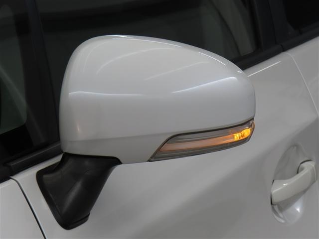 プリウス S アイドリングストップ搭載 Bモニタ- インテリキー デュアルエアバック エアB イモビライザー DVD再生可能 ワンオーナー車 ナビTV AUTOエアコン 横スベリ防止 アルミホイール ETC装備(22枚目)