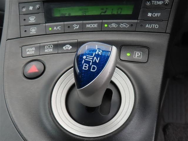 プリウス S アイドリングストップ搭載 Bモニタ- インテリキー デュアルエアバック エアB イモビライザー DVD再生可能 ワンオーナー車 ナビTV AUTOエアコン 横スベリ防止 アルミホイール ETC装備(28枚目)