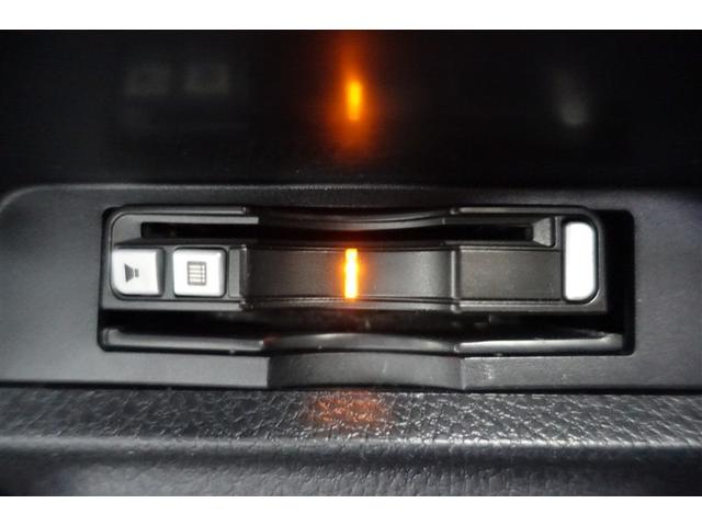 ノア X ブレーキサポート イモビライザー アイドリングストッ メンテナンスノート DVD再生可 AUX デュアルエアコン ワンオーナー車 クルーズC バックモニタ- 地デジTV LEDランプ スマートキ 3列(16枚目)