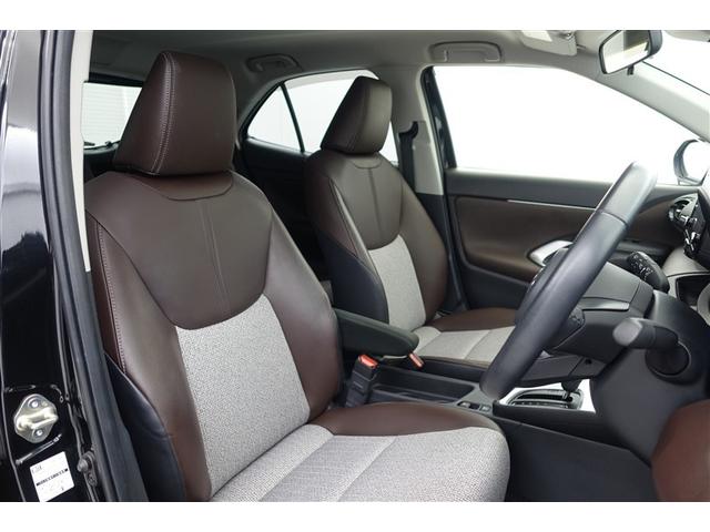 ヤリスクロス ハイブリッドＺ　インテリジェントキー　アルミホイル　ＬＥＤライト　１オ－ナ－　リアカメラ　クルーズコントロール　整備記録簿　横滑り防止システム　ＴＶ　電動シ－ト　パワステ　オートエアコン　キーフリー　イモビライザ（6枚目）