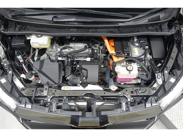 ヴォクシー ハイブリッドZS 煌III ドライブレコーダ アイドリングストップ 地デジTV リヤカメラ 1オナ車 Wエアコン スマートキー ミュージックプレイヤー接続可 DVD再生可 クルコン VSC キーレス アルミホイール ナビ&TV(19枚目)