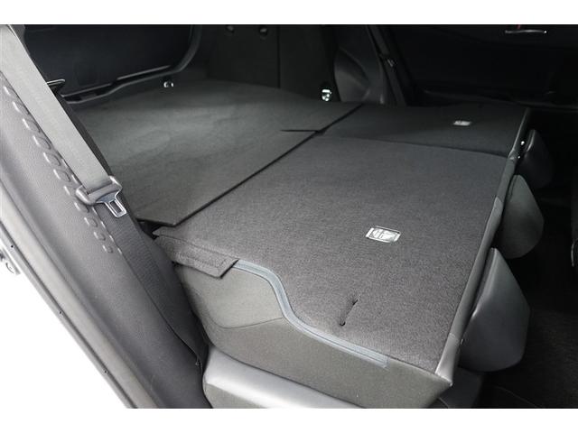 Ｃ－ＨＲ ＨＥＶ　Ｇモードネロ　プリクラッシュセーフティ　盗難防止装置　ＬＥＤヘッドライト　キーレス　ＴＶ　クルコン　定期点検記録簿　ＥＴＣ　スマートキー　ミュージックプレイヤー接続可　ワンオーナー　バックカメラ　フルセグＴＶ（8枚目）