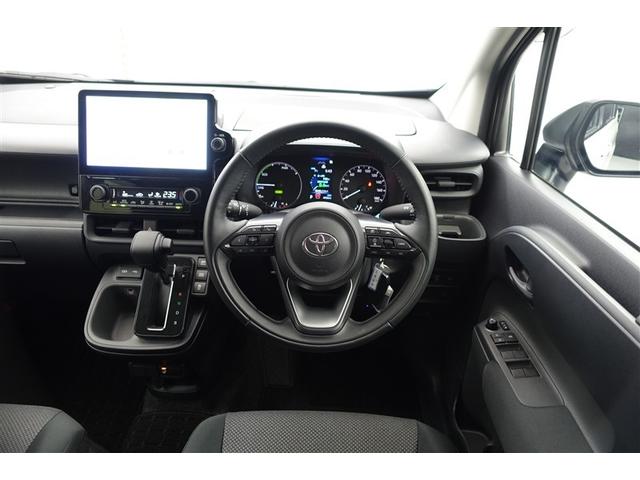 �X�^�C���b�V���ȃC���p�l����ł��I�^�]�̍ہA��ɖڂɂ��镔���́A�V�b�N�ɂ܂Ƃ߂��O���̗��Ȃ��f�U�C�����l�C�ł��I