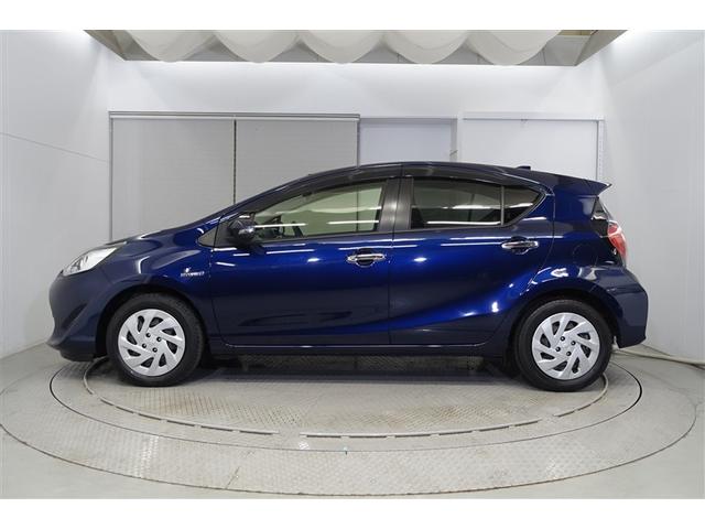 アクア Ｓスタイルブラック　運転席助手席エアバック　セキュリティアラーム　バックモニタ　ワンオーナ　アイドルストップ　スマートエントリー　定期点検記録簿　横滑防止　ＡＵＸ接続　ＴＶナビ　１セグ　ＰＷ　ＡＢＳ　エアコン（2枚目）