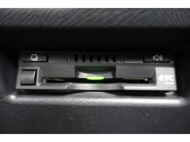 アクア Ｓスタイルブラック　運転席助手席エアバック　セキュリティアラーム　バックモニタ　ワンオーナ　アイドルストップ　スマートエントリー　定期点検記録簿　横滑防止　ＡＵＸ接続　ＴＶナビ　１セグ　ＰＷ　ＡＢＳ　エアコン（15枚目）