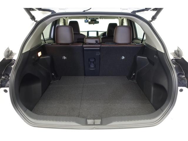 ヤリスクロス ハイブリッドＺ　スマートキ　ワンオ－ナ－　衝突軽減ブレーキ　Ｉストップ　リヤカメラ　ＬＥＤヘッドライ　ＥＳＣ　クルーズＣ　パワーステアリング　アルミホイール　ＥＴＣ車載器　運転席パワーシート　イモビ　キーフリー（9枚目）