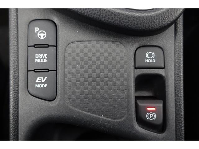 ヤリスクロス ハイブリッドＺ　スマートキ　ワンオ－ナ－　衝突軽減ブレーキ　Ｉストップ　リヤカメラ　ＬＥＤヘッドライ　ＥＳＣ　クルーズＣ　パワーステアリング　アルミホイール　ＥＴＣ車載器　運転席パワーシート　イモビ　キーフリー（32枚目）