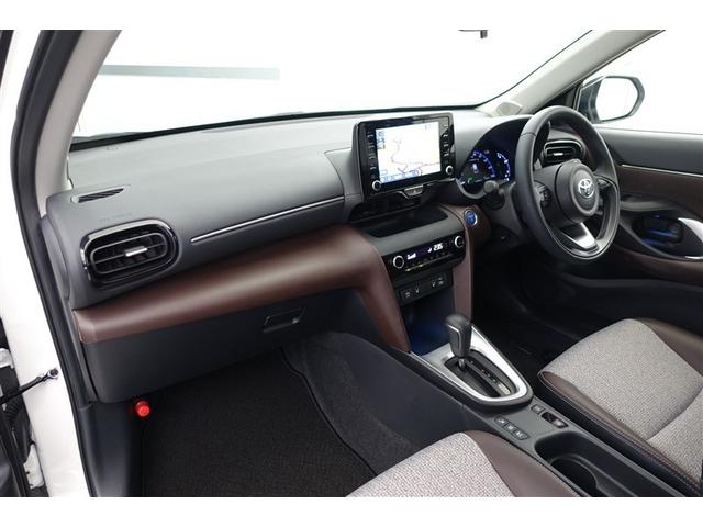 ヤリスクロス ハイブリッドＺ　スマートキ　ワンオ－ナ－　衝突軽減ブレーキ　Ｉストップ　リヤカメラ　ＬＥＤヘッドライ　ＥＳＣ　クルーズＣ　パワーステアリング　アルミホイール　ＥＴＣ車載器　運転席パワーシート　イモビ　キーフリー（38枚目）