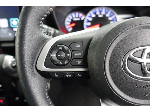 �X�e�A�����O�X�C�b�`���ځI�n���h�������𗣂��Ȃ��Ă��A�茳�̃X�C�b�`�ŉ��ʒ��߂Ȃǂ��o���܂��B�^�]�ȂɎ��������炳�Ȃ��Ă����삪�o���Ĉ��S�ł��I