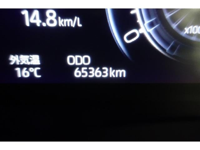 ���B�e���̑��s�����͖�U�D�U���j���ł��B���S�̃����O�����ۏؕt���ł��B