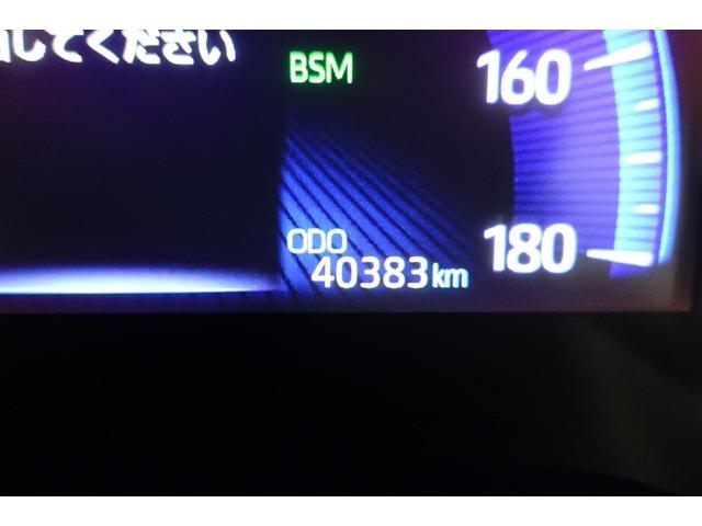 ���B�e���̑��s�����͖�S�D�P���j���ł��B���S�̃����O�����ۏؕt���ł��B