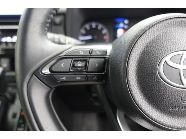 �X�e�A�����O�X�C�b�`���ځI�n���h�������𗣂��Ȃ��Ă��A�茳�̃X�C�b�`�ŉ��ʒ��߂Ȃǂ��o���܂��B�^�]�ȂɎ��������炳�Ȃ��Ă����삪�o���Ĉ��S�ł��I