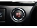 スマートエントリー&プッシュスタートはキーをバッグ等に携帯している時にブレーキを踏んでスタートボタンを押すとエンジンが始動します。車内に忘れた場合にはロック出来ませんので締め忘れの心配もなくなります!