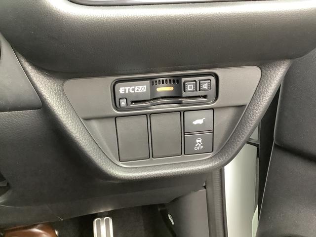 ＺＲ－Ｖ ｅ：ＨＥＶＺ特別仕様車ブラックスタイル　当社デモカー・ナビ・ＢＯＳＥプレミアムサウンド・レザーシート・マルチビューカメラ・ワイヤレス充電・ＥＴＣ２．０・シートヒーター・ＬＥＤヘッドライト・衝突軽減ブレーキ・クルーズコントロール・スマートキー（12枚目）