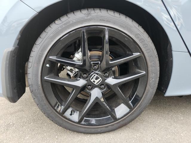 シビック ＲＳ　当社デモカー・６ＭＴ・９インチコネクトナビ・パワーシート・ＢＯＳＥプレミアムサウンド・レブマッチシステム・ドラレコ・ＬＥＤヘッドライト・リアカメラ・ＥＴＣ２．０　コーナーセンサー　衝突被害軽減ブレーキ（21枚目）