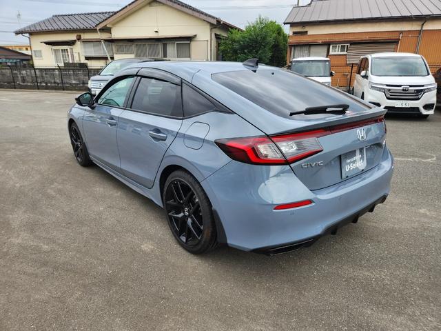 シビック ＲＳ　当社デモカー・６ＭＴ・９インチコネクトナビ・パワーシート・ＢＯＳＥプレミアムサウンド・レブマッチシステム・ドラレコ・ＬＥＤヘッドライト・リアカメラ・ＥＴＣ２．０　コーナーセンサー　衝突被害軽減ブレーキ（24枚目）