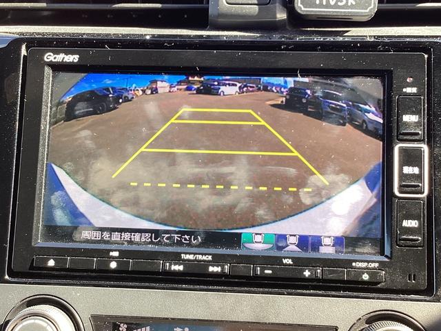 シビック ハッチバック　ナビゲーション　ドライブレコーダー前後　ＥＴＣ２．０　ホンダセンシング　渋滞追従機能　１８インチアルミホイール　ＬＥＤヘッドライト　革コンビシート　レーダークルーズ　追突軽減ブレーキ　盗難防止装置（13枚目）