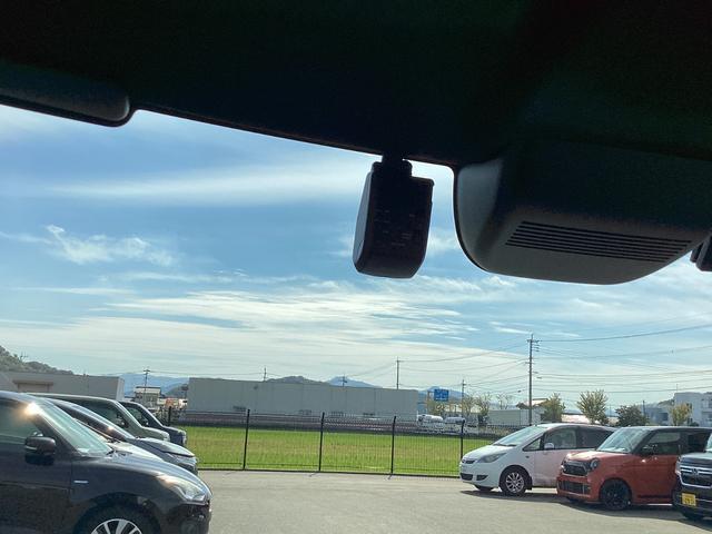 N-BOXカスタム ベースグレード 当社レンタカー HONDACONNECTナビ ドライブレコーダー ETC 両側パワースライドドア 運転席助手席シートヒーター 運転席助手席シートバックテーブル オートリトラミラー W電動ドア CMBS(19枚目)