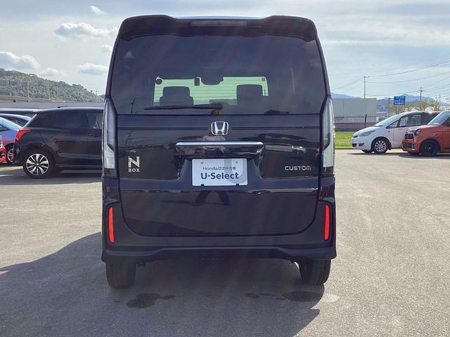 N-BOXカスタム ベースグレード HONDACONNECTナビ ドライブレコーダー 両側パワースライドドア 運転席助手席シートヒーター 運転席助手席シートバックテーブル オートリトラミラー アルミホイール ホンダセンシング(3枚目)