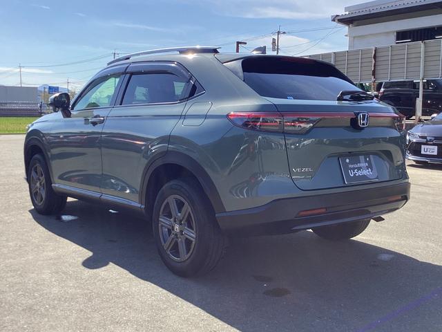 ヴェゼル ｅ：ＨＥＶＸ・ＨｕＮＴパッケージ　当社デモカー　ＨＯＮＤＡＣＯＮＮＥＣＴナビ　ドライブレコーダー前後　１６インチアルミホイール　ルーフレール　コンビシート　本革巻きステアリング　車線逸脱防止　アダクティブクルーズコントロール　Ｂカメラ（9枚目）