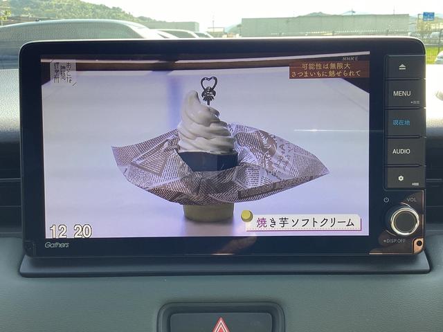 ヴェゼル ｅ：ＨＥＶＸ・ＨｕＮＴパッケージ　当社デモカー　ＨＯＮＤＡＣＯＮＮＥＣＴナビ　ドライブレコーダー前後　１６インチアルミホイール　ルーフレール　コンビシート　本革巻きステアリング　車線逸脱防止　アダクティブクルーズコントロール　Ｂカメラ（14枚目）