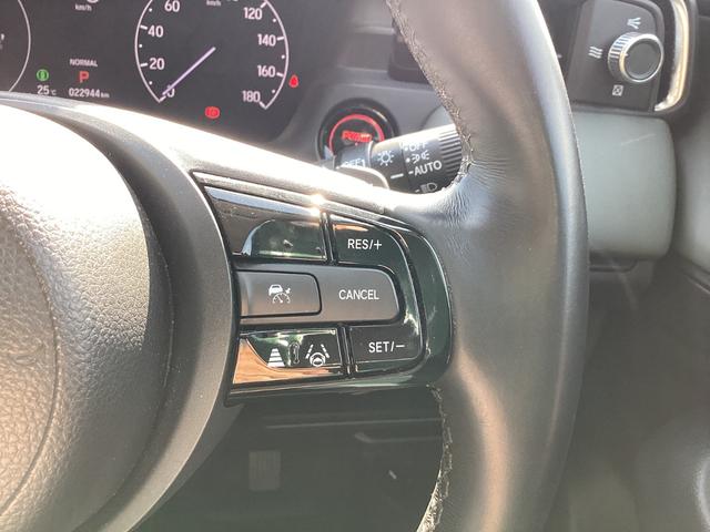 ヴェゼル ｅ：ＨＥＶＸ・ＨｕＮＴパッケージ　当社デモカー　ＨＯＮＤＡＣＯＮＮＥＣＴナビ　ドライブレコーダー前後　１６インチアルミホイール　ルーフレール　コンビシート　本革巻きステアリング　車線逸脱防止　アダクティブクルーズコントロール　Ｂカメラ（29枚目）