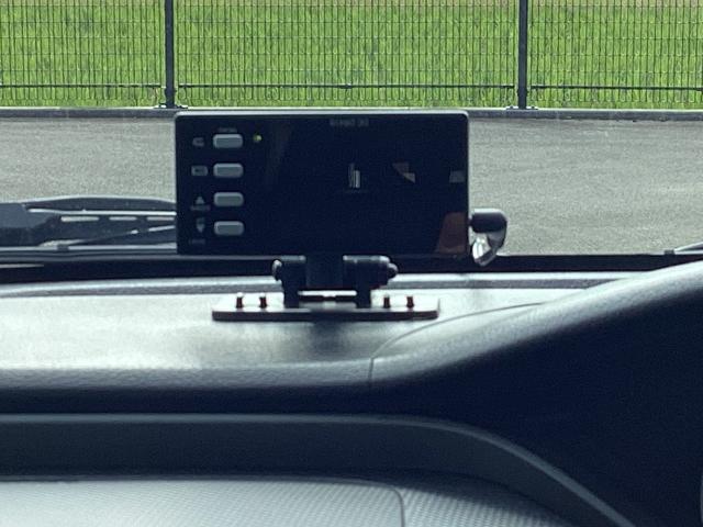 ソリオバンディット ハイブリッドＭＶ　ＨＹＢＲＩＤＭＶデュアルカメラブレーキサポート、全方位モニター付メモリーナビ装着車　ドライブレコーダー前後　ＥＴＣ　左パワースライドドア　オートエアコン　運転席助手席シートバックテーブル　盗難防止（14枚目）