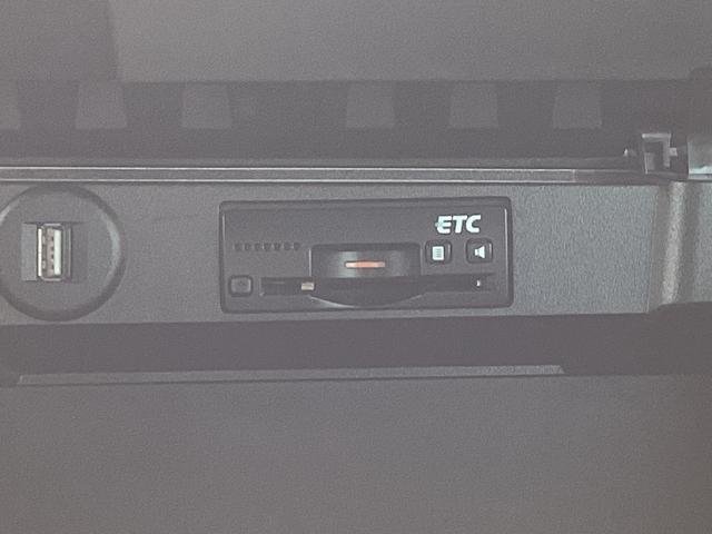 ソリオバンディット ハイブリッドＭＶ　ＨＹＢＲＩＤＭＶデュアルカメラブレーキサポート、全方位モニター付メモリーナビ装着車　ドライブレコーダー前後　ＥＴＣ　左パワースライドドア　オートエアコン　運転席助手席シートバックテーブル　盗難防止（16枚目）