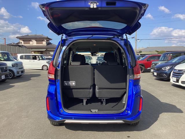 フリード クロスター 当社レンタカー 純正9インチナビ ドライブレコーダー フルセグTV ETC LEDヘッドライト+LEDアクティブコーナーリングライト オートエアコン 両側パワースライドドア ホンダセンシング 禁煙車(21枚目)