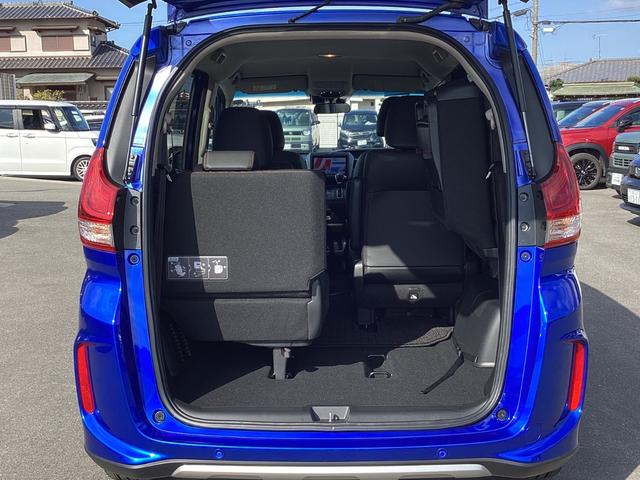 フリード クロスター 当社レンタカー 純正9インチナビ ドライブレコーダー フルセグTV ETC LEDヘッドライト+LEDアクティブコーナーリングライト オートエアコン 両側パワースライドドア ホンダセンシング 禁煙車(22枚目)