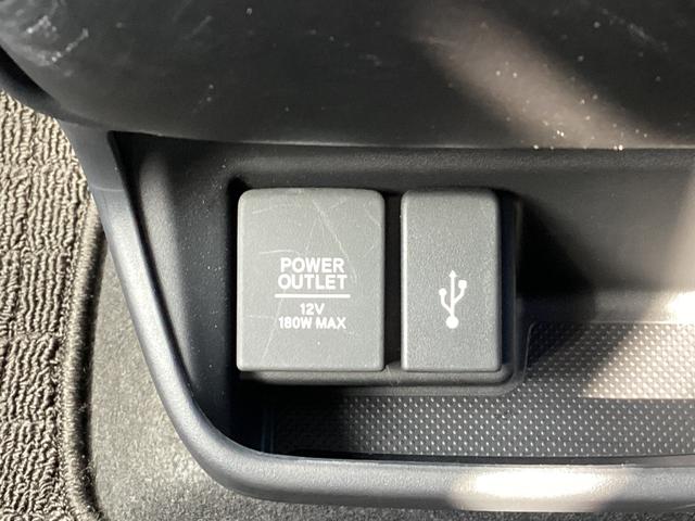 フリード クロスター 当社レンタカー 純正9インチナビ ドライブレコーダー フルセグTV ETC LEDヘッドライト+LEDアクティブコーナーリングライト オートエアコン 両側パワースライドドア ホンダセンシング 禁煙車(30枚目)