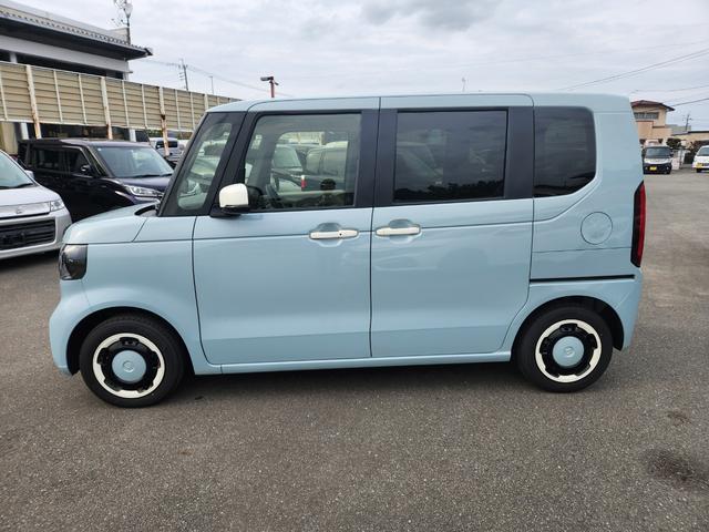 N-BOX ベースグレード 当社レンタカー 純正8インチナビ フルセグTV バックカメラ Bluetooth ドライブレコーダー ETC 両側パワースライドドア 運転席助手席シートヒーター オートリトラミラー 衝突軽減システム(5枚目)