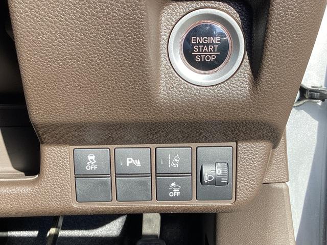 N-WGN Gホンダセンシング 当社レンタカー 助手席回転シート 社外7インチナビ フルセグTV BLUETOOTH バックモニター ETC オートエアコン ホンダセンシング 充電ジャック ブレーキホールド付電子パーキング 禁煙(26枚目)