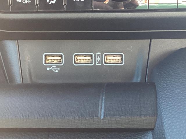 N-WGNカスタム L・ターボホンダセンシング 純正8インチナビ フルセグTV Bluetooth接続 バックカメラ 前後ドラレコ LEDヘッドライト 運転席シートヒーター ハーフレザーシート ETC 純正15インチアルミ ブレーキサポート 禁煙(13枚目)