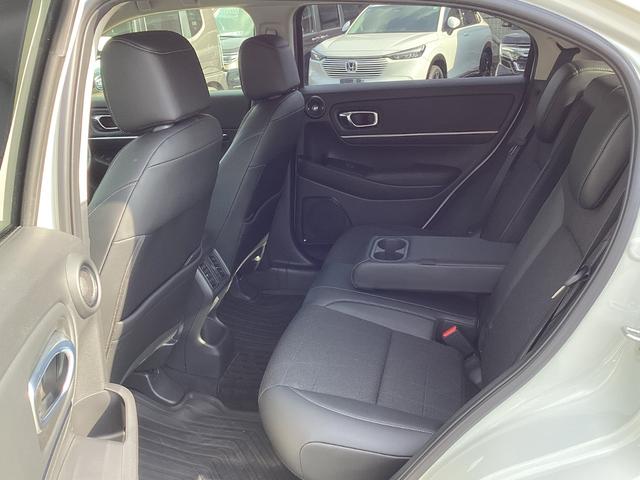 ヴェゼル e:HEVZ HONDACONNECTナビゲーション ETC ドライブレコーダー ブラインドスポットインフォメーション 後退出庫サポート 運転席助手席シートヒーター ハンズフリーアクセスパワーテールゲート AUX(19枚目)