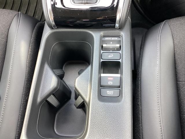 ヴェゼル e:HEVZ HONDACONNECTナビゲーション ETC ドライブレコーダー ブラインドスポットインフォメーション 後退出庫サポート 運転席助手席シートヒーター ハンズフリーアクセスパワーテールゲート AUX(29枚目)