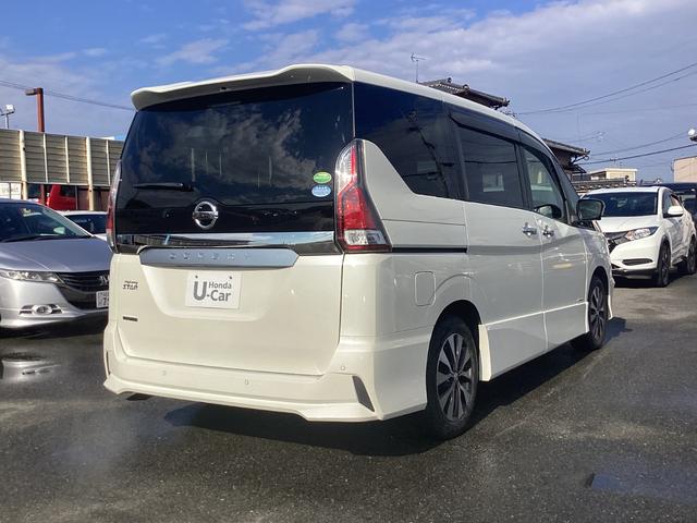 セレナ ハイウェイスター　純正８インチナビ　フルセグ　ＢＬＵＥＴＯＯＴ　ＣＤ／ＤＶＤ　アラウンドビューモニター　クルーズコントロール　オートライト　両側ハンズフリーパワースライドドア　ドラレコ　パーキングアシスト　ＵＳＢ接続（8枚目）