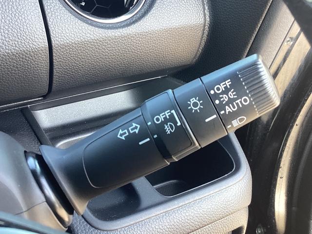 Ｎ－ＢＯＸカスタム Ｌスタイル＋ブラック　ＢＬＡＣＫＳＴＹＬＥ　８インチナビ　フルセグＴＶ　Ｂｌｕｅｔｏｏｔｈ接続　バックカメラ　　前後ドラレコ　両側パワースライドドア　シートヒーター　　電子パーキング　両側シートバックテーブル　レーンキープ（31枚目）