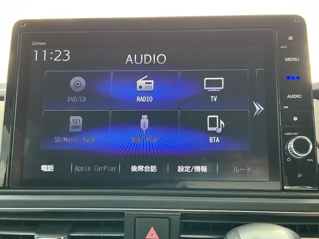 オデッセイハイブリッド ｅ：ＨＥＶアブソルート・ＥＸ　１０インチナビＴＶ・マルチビューカメラ・リア席モニター・前後ドライブレコーダー・Ｂｌｕｅｔｏｏｔｈ・オットマン・ワンオーナー車　電動Ｒゲート　ＬＥＤライト　両側ＰＳＤ　パワ－シ－ト　本革シート　イモビ（7枚目）