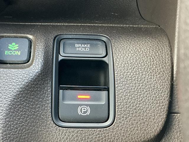 Ｎ－ＷＧＮ Ｇホンダセンシング　ディスプレイオーディオ・電子パーキング・ワンオーナー車　禁煙　１オーナ　イモビライザー　横滑り防止　エアコン　パワーウインドウ　キーレスエントリー　パワーステアリング　記録簿　両席エアバック　ＡＢＳ（6枚目）