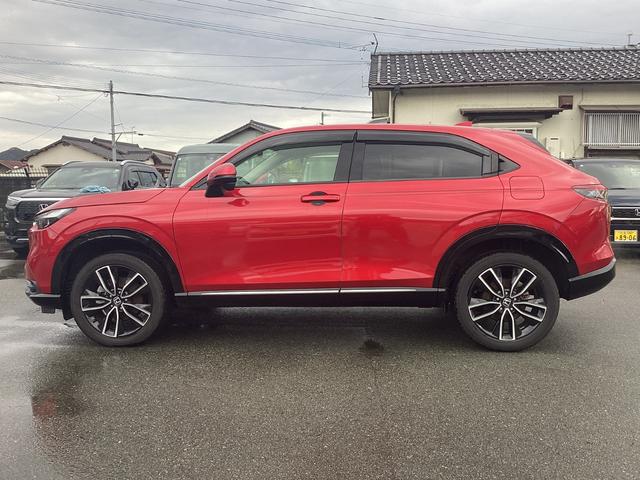 ヴェゼル ｅ：ＨＥＶＺ　純正９インチナビ　フルセグＴＶ　ＢＬＵＥＴＯＯＴ　前後ドラレコ　ビルトインＥＴＣ　ブラインドスポットインフォメーション　前席シートヒーター　ハンズフリーアクセスパワーテールゲート　ＬＥＤヘッドライト（5枚目）