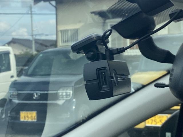 �h���C�u���R�[�_�[������f���Ɖ������L�^���Ă����h���C�u���R�[�_�[�́A���̂̍ۂɊm���ȏ؋��\�͂𔭊����Ă���܂��B