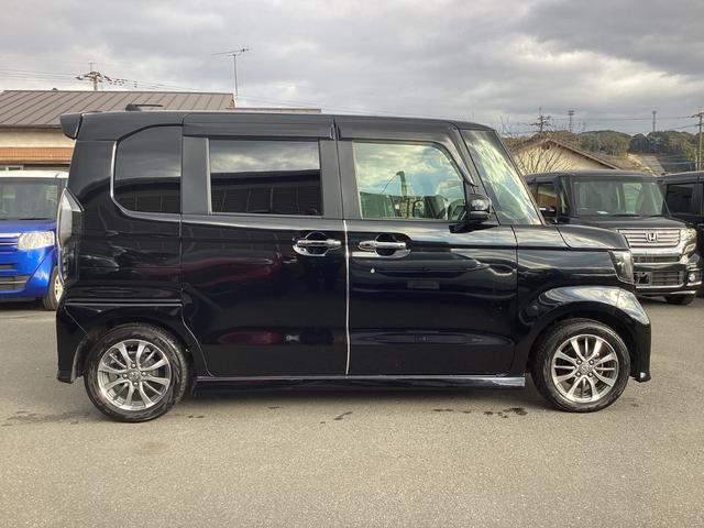 Ｎ－ＢＯＸカスタム Ｌ　ナビゲーション　ＥＴＣ　オートエアコン　両側パワースライドドア　運転席助手席シートヒーター　１４インチアルミホイール　オートリトラミラー　運転席助手席シートバックテーブル　両席電動スライドドア　禁煙（4枚目）